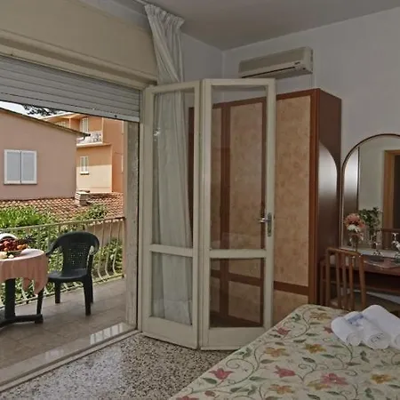 Park Cinquale Szálloda 3*